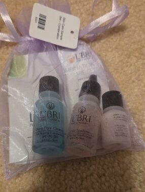 Combination Skincare Sample Set - Blue & Light Pink